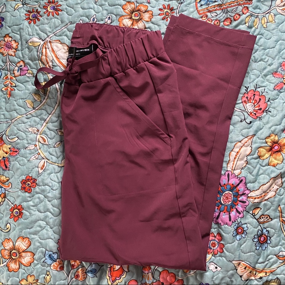 Under Armour Woven Ankle Crop